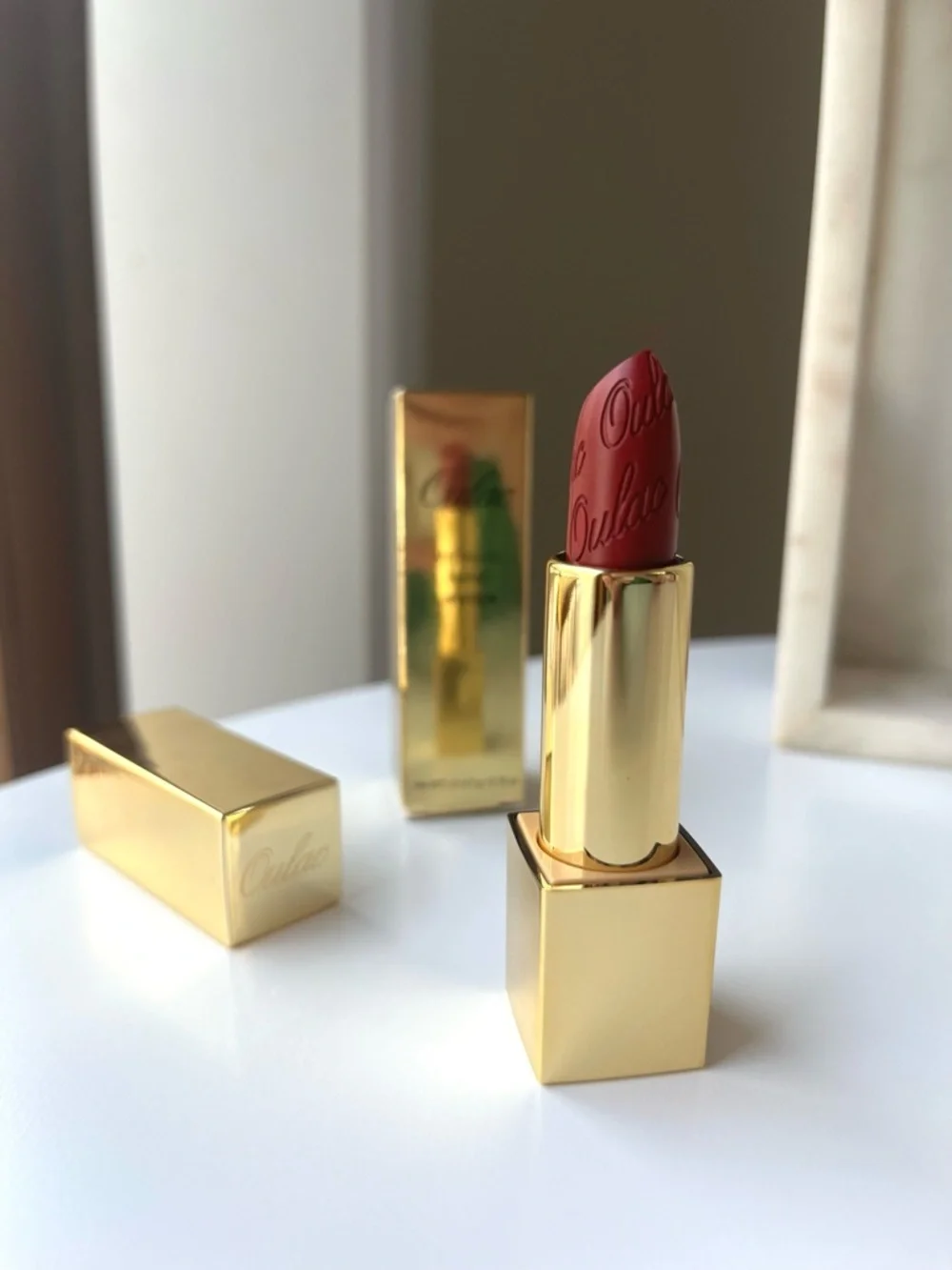 OULAC Metallic Shine Lipstick, Wine Red, One Last Kiss (14) NIP